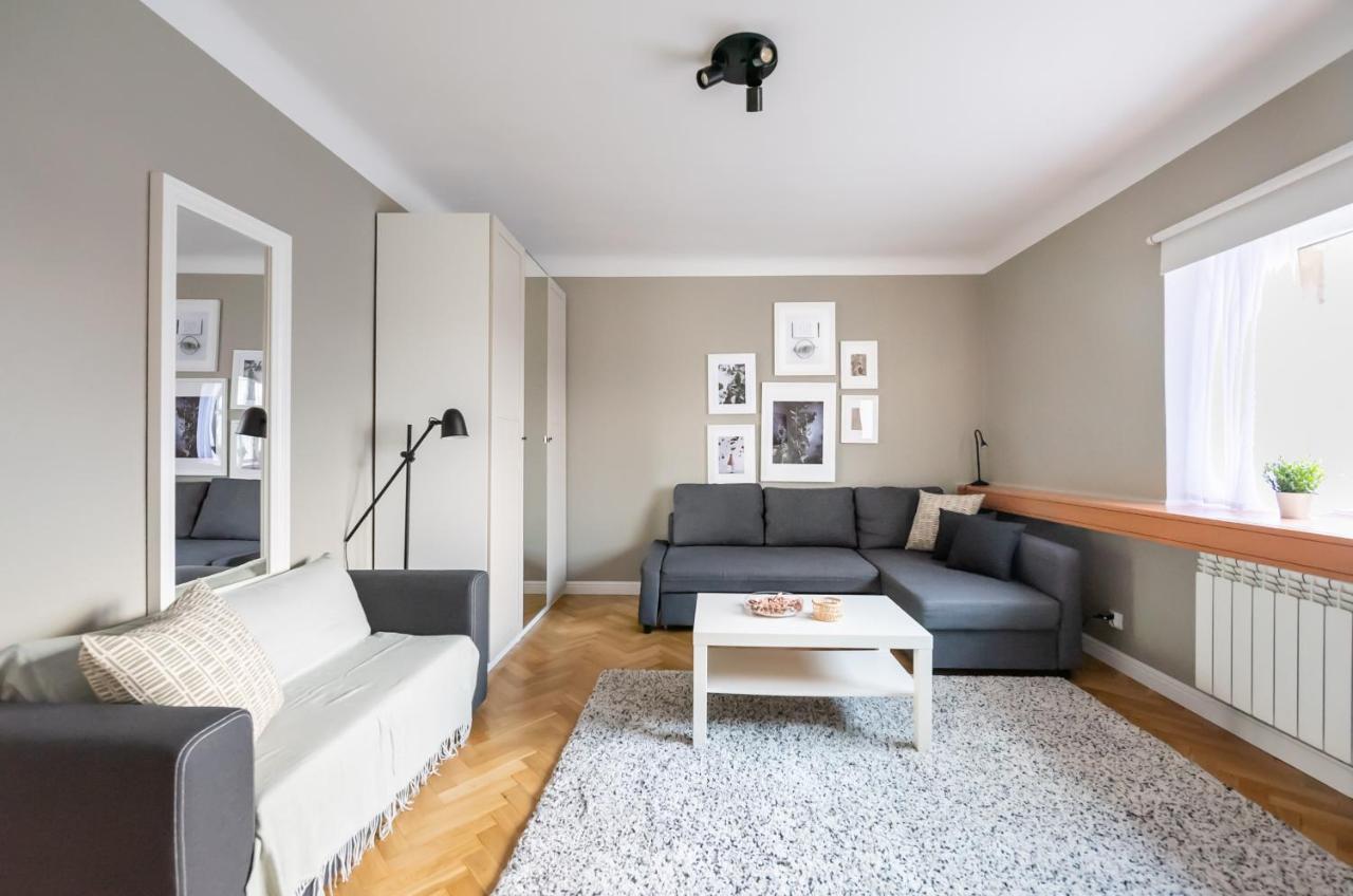 Metro Ratusz Arsenal Designer Apartment Warschau